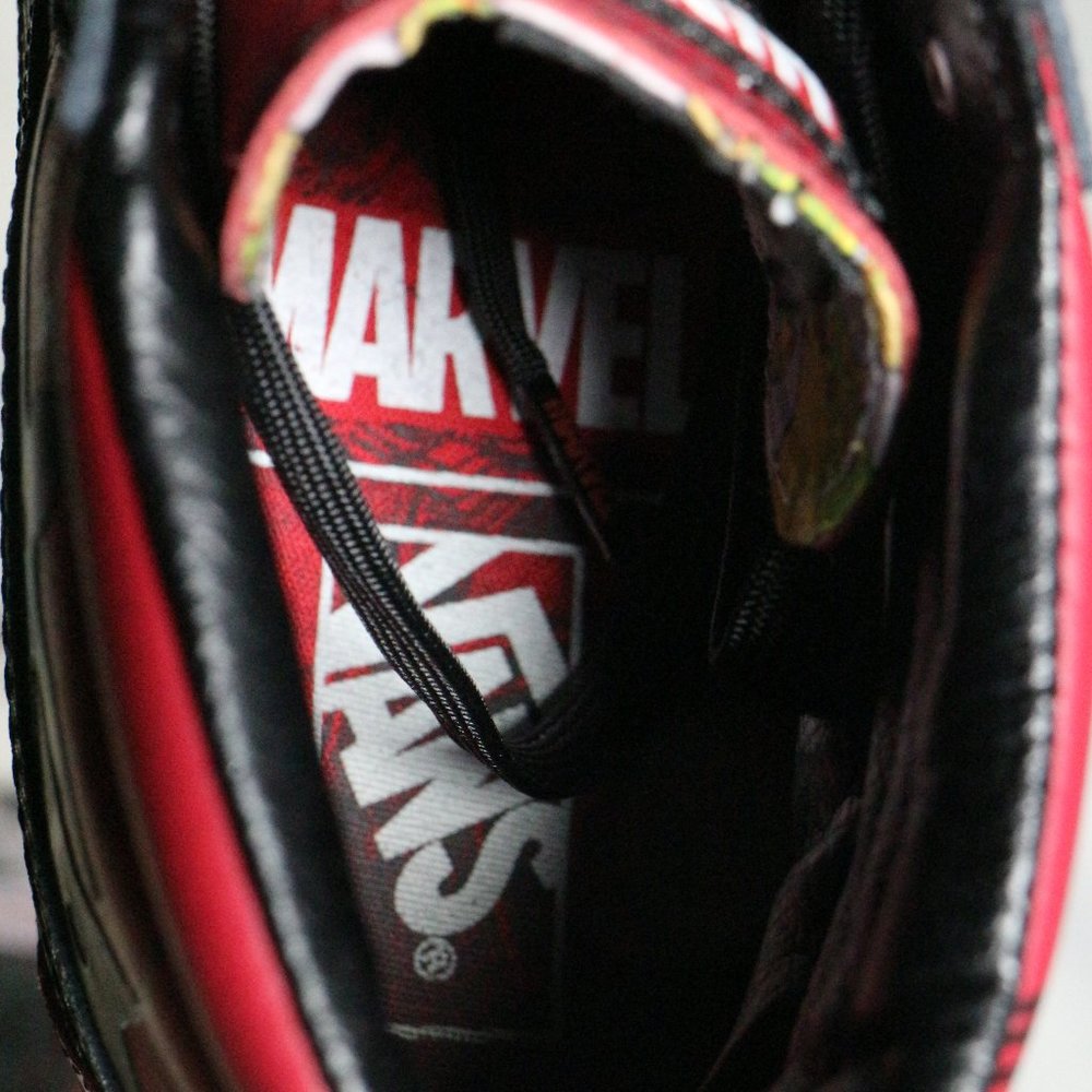 VANS Marvel x SK8-Hi 'Deadpool' Sneakers NIB - Picture 9 of 15